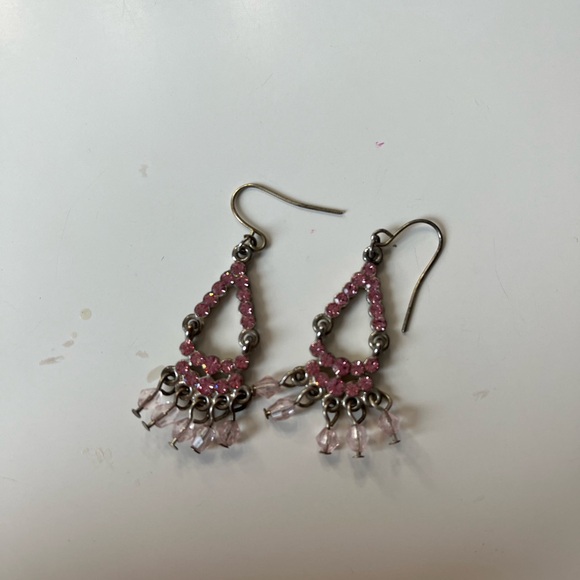 Pink dangly earrings - Picture 2 of 2